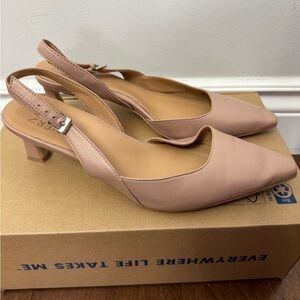 Naturalizer Dalary Slingback Pump heels 9.5 WIDE